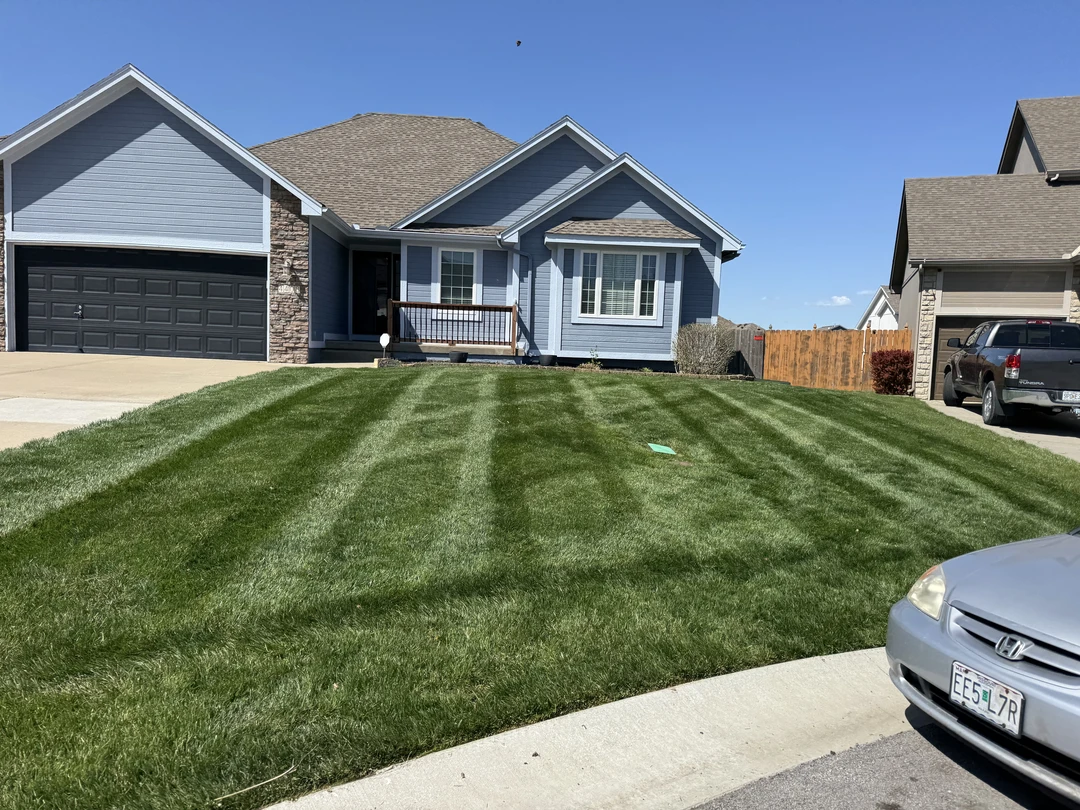 sg-host-Lawn-Care-grain-valley sg host Lawn Care grain valley - LMD Solutions