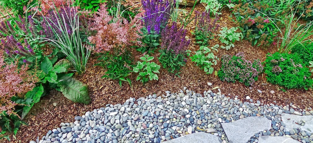LMD Solutions mulching blue springs mo - LMD Solutions Smart Mulching Choices For Better Blue Springs Landscape Beds